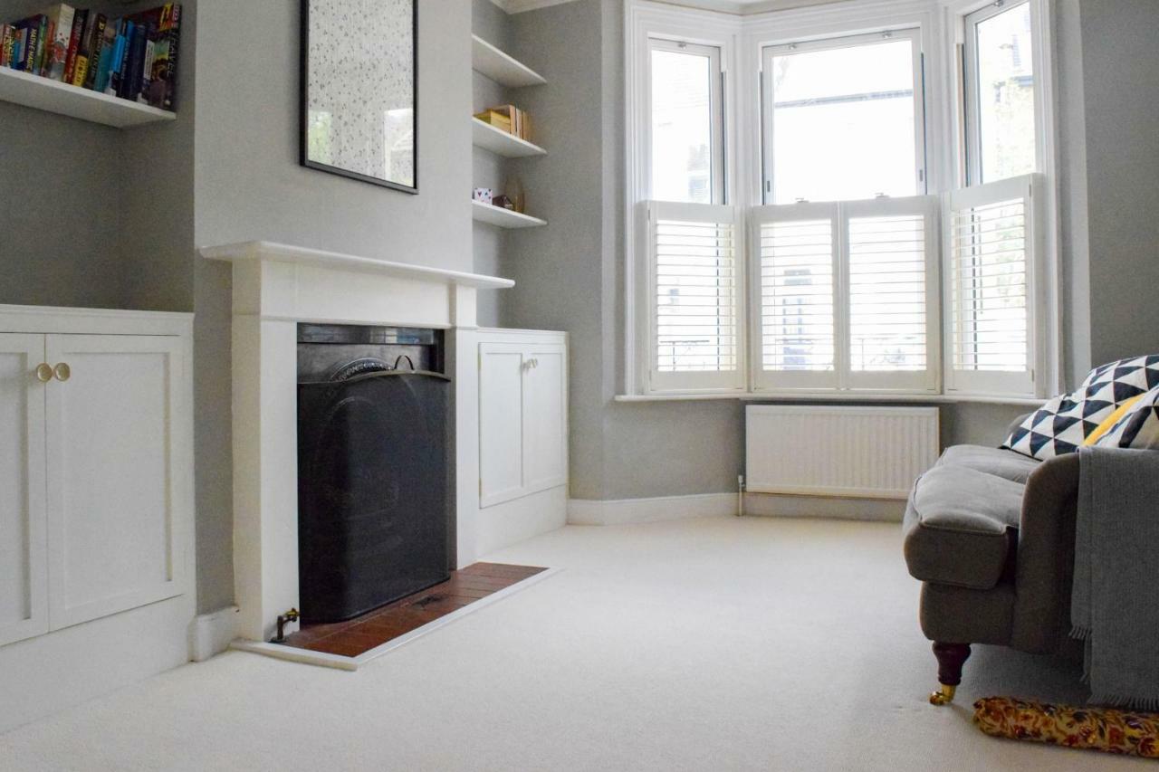 3 Bedroom Family House With A Superb Kitchen And Garden Londres Extérieur photo