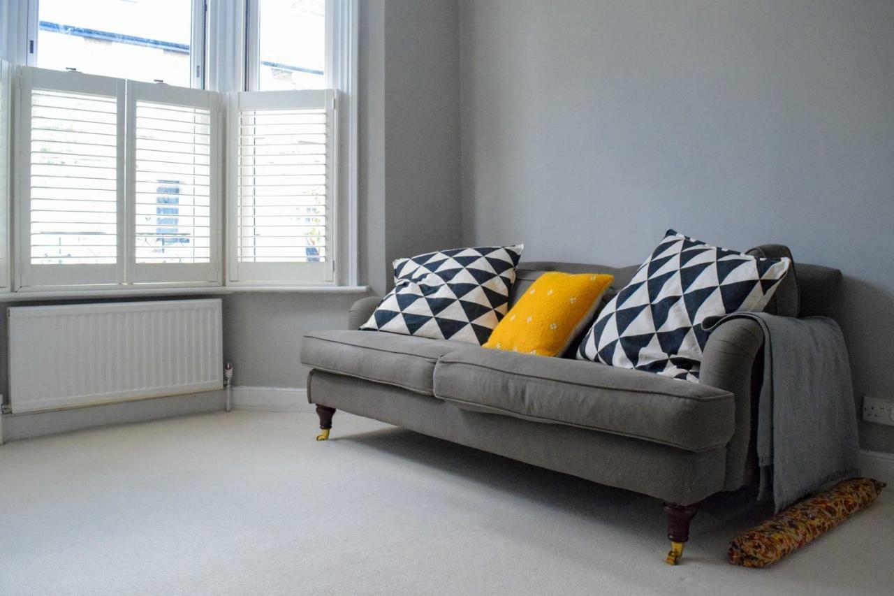 3 Bedroom Family House With A Superb Kitchen And Garden Londres Extérieur photo